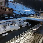 Iron Bridge Hotel Bukovel