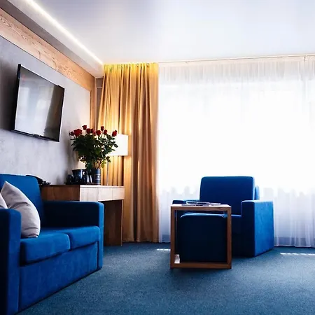 Iron Bridge Hotel Boekovel