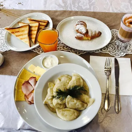 Iron Bridge Hotel Boekovel