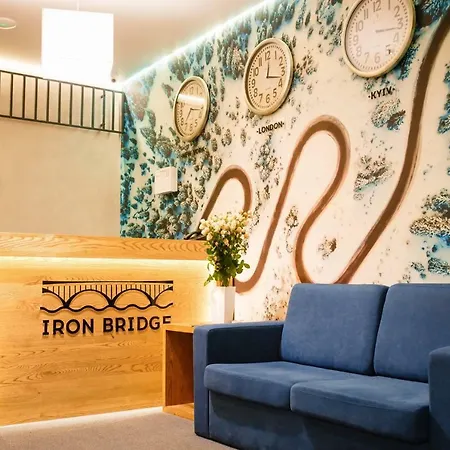 ホテル Iron Bridge
