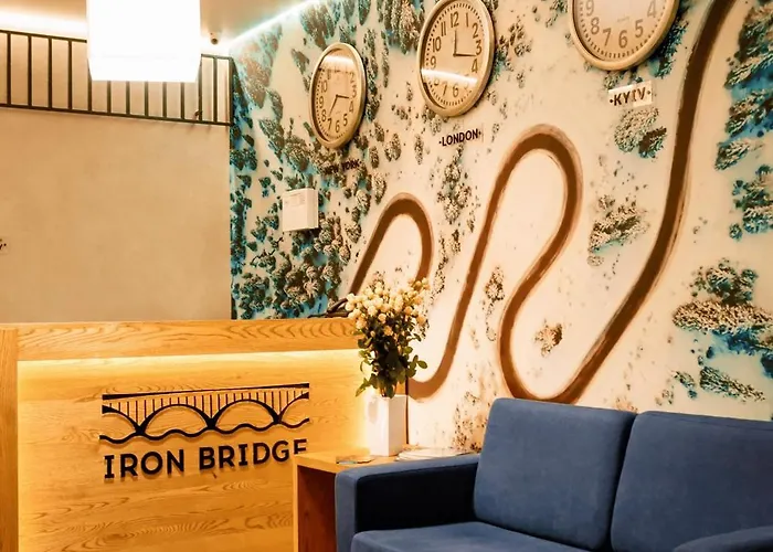 酒店 Iron Bridge 布克维